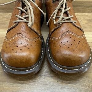 Dr. Martens Women’s Honey Brown Leather Oxfords Size 8